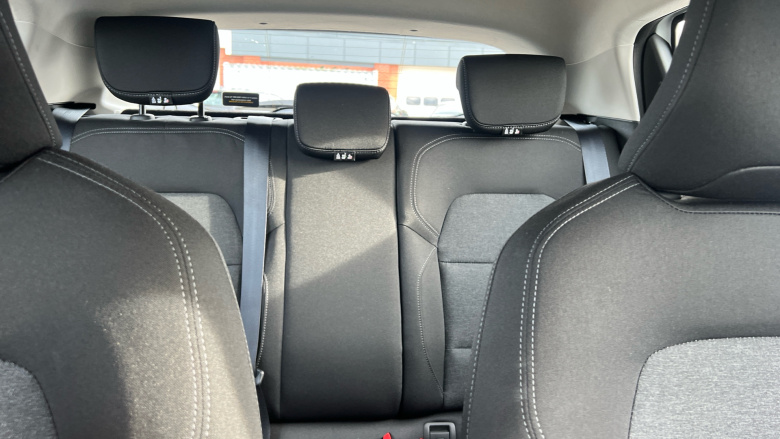 Renault Clio 1.0 TCe 90 Iconic Edition 5dr Petrol Hatchback